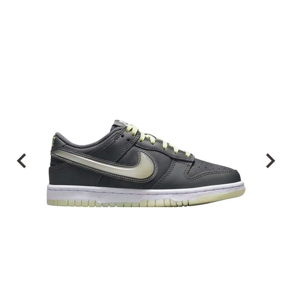 Nike Kids' Grade School Dunk Low Shoes size 6.5 NEW
